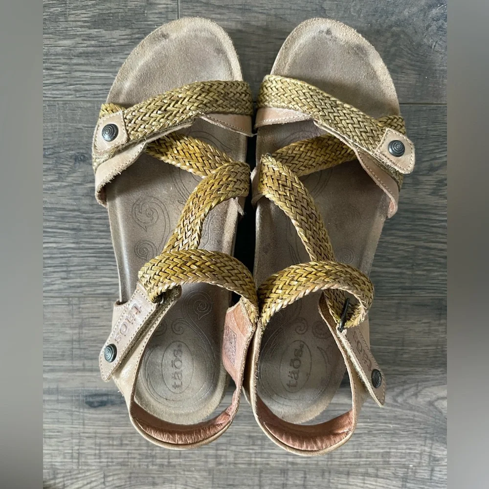 Tan adjustable Velcro strap Taos Trulie sandals - Picture 7 of 8